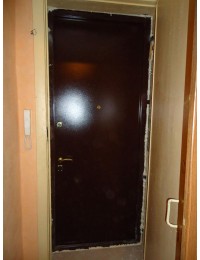 Входная металлическая дверь 05-40