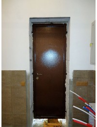 Входная металлическая дверь 05-46