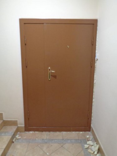 Входная металлическая дверь 05-71
